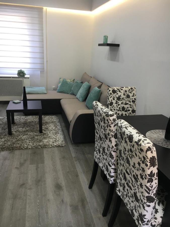 Apartman Mercedes Сегед Экстерьер фото