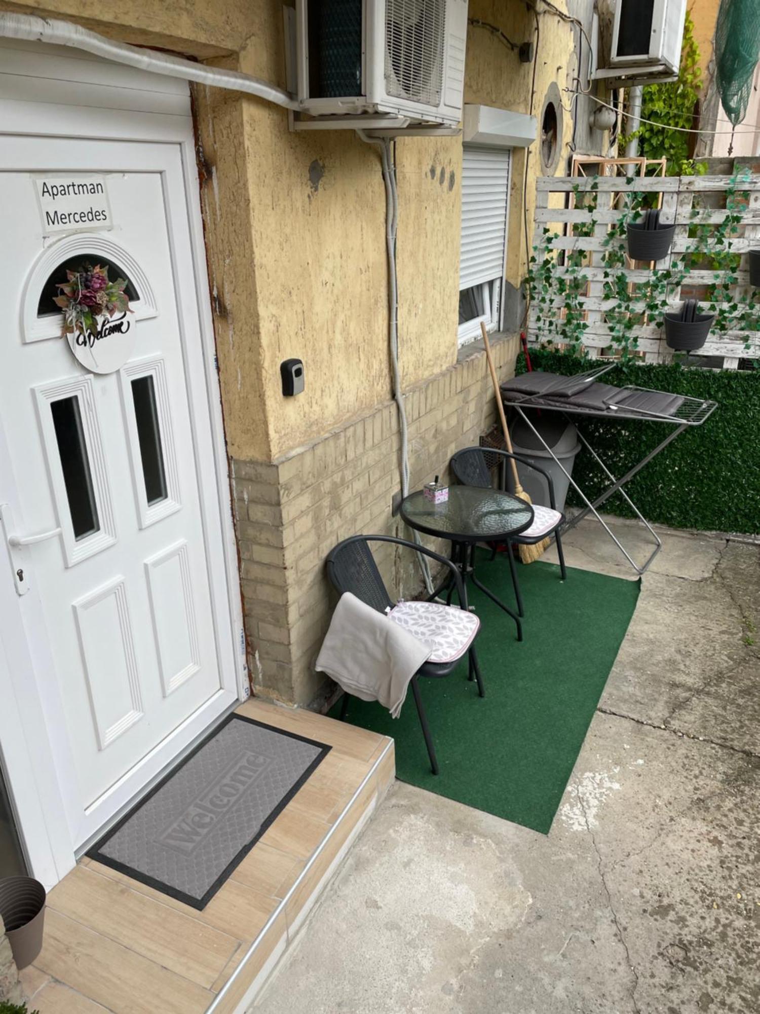 Apartman Mercedes Сегед Экстерьер фото